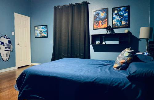 Luxury 5BR Retreat, Kid's Playroom! Near Lake Hubbard, Vineyard Views - Foto 16