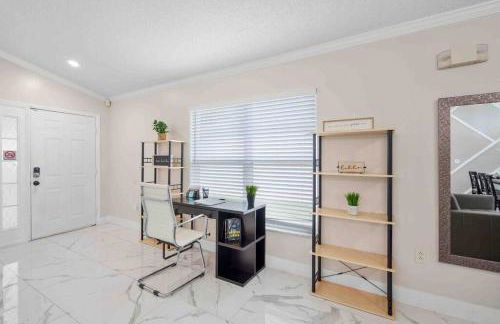 The Ritz Vacation, Heated Pool, Close 2 Disney - Photo 3