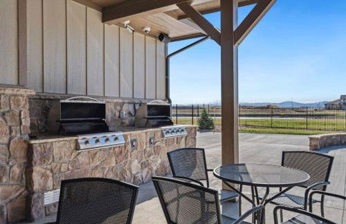 Serene Retreat With Hot Tub, Sauna, Pool & Gym - Foto 50