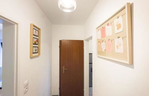 MOIN Apartments - Privater Parkplatz & Balkon, WiFi und TV - Foto 28