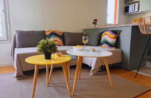 Les Agnettes - Paris Metro - Wifi - Parking - Tout équipé - Foto 15