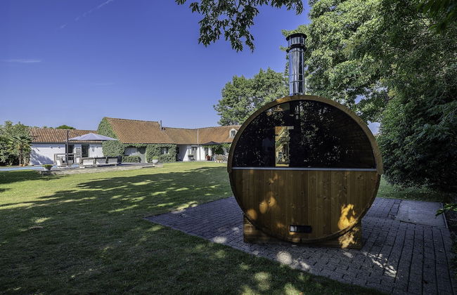 Rustic Retreat w/ Pool - Photo 23