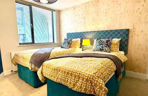 Beautiful New 2 Bedroom Apartment - Next to the Beach - Great Location - FREE Parking - Fast WiFi - Smart TV - sleeps up to 4! Close to Purbeck, Corfe Castle, Sandbanks, Poole & Bournemouth - Foto 10