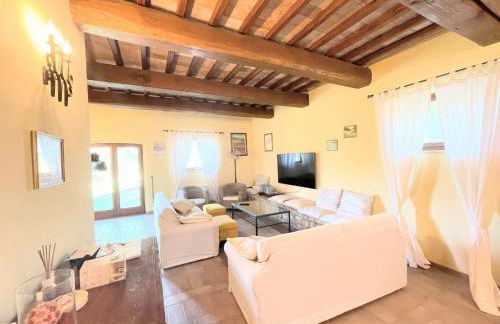 Detached Villa - Sleeps 10 - Pool - Pergola - Playground for Children - Wifi - Photo 38