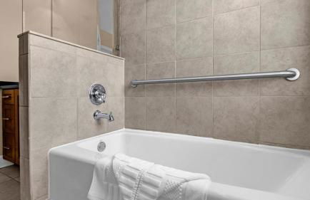 Florida Getaway - Renovated TownHome by Disney! - Photo 31