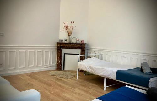 PARIS CITY-Le Raincy - Facing station - 4 to 8 Pers - Foto 26