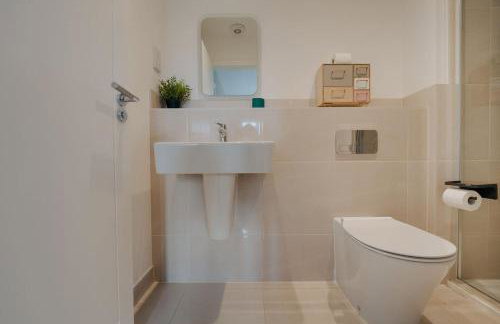 3 Bed House Business Sleeps 5 Location Wifi - Foto 18