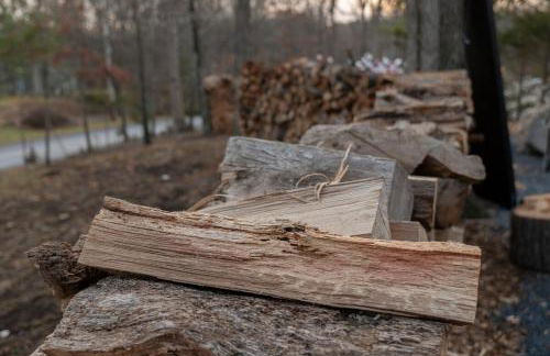 Modern Retreat Poconos 3BR Fire Pit Skiing - Foto 46