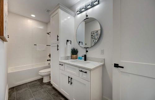 Twin Homes Hot Tub Rooftop Game Zone at Nashville - Foto 38