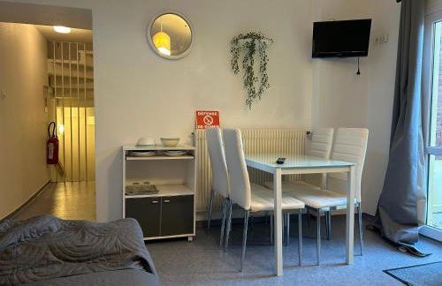 CHAMBRE TWIN PROCHE de LA GARE - Foto 8