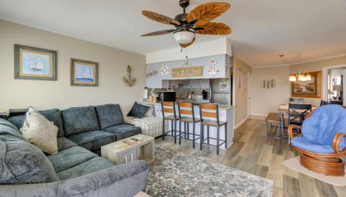 Coastal Condo with Indoor and Outdoor Pool Access - Foto 3