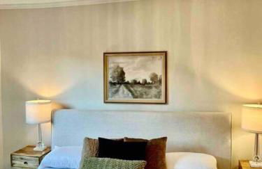 Blue Moon Cottage - Music Room, Inground Pool - Foto 35