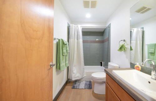 Queen Anne Modern Family Home Free Parking - SLU - Gym - Foto 33