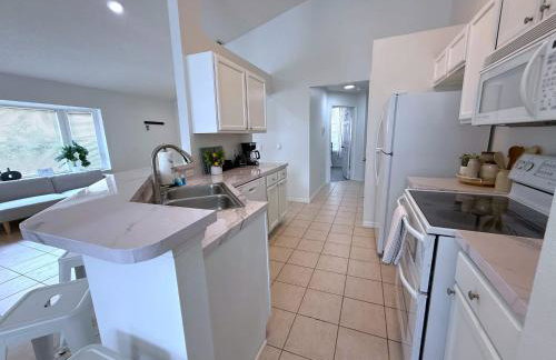 Beautiful South-Facing Pool Home in Southern Dunes - Foto 12