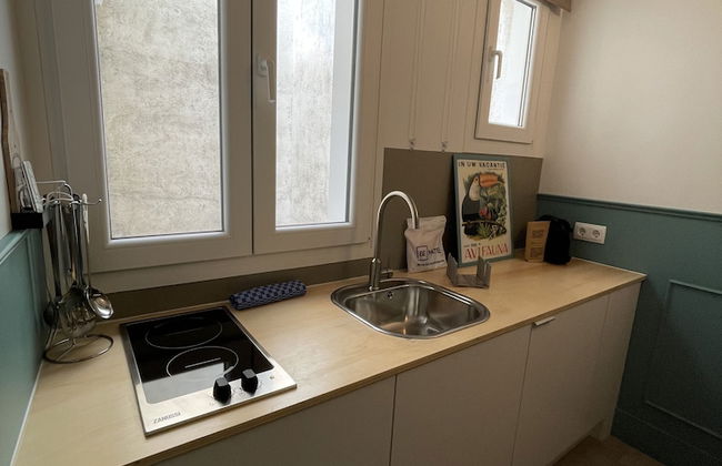 Be Mate Gran Vía Suites - Photo 24