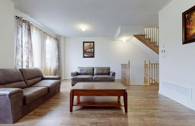 Elegant 3-bedroom House - Bowmanville - Foto 8