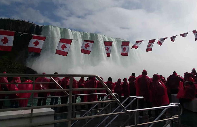 Niagara Falls Day Trip - Photo 2