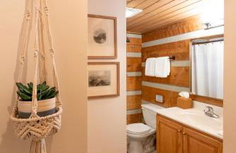 Creekside Cabin - Seven Devils,NC - Pet-Friendly, Close to Skiing & Hiking, and the Apline Coaster! - Foto 27