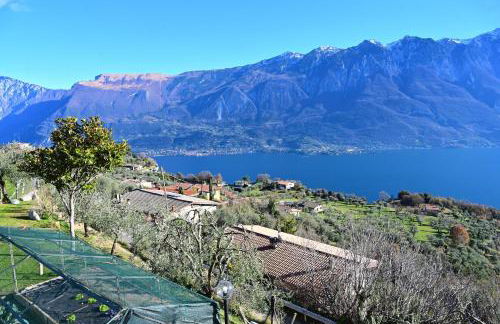 Casa Elka Residence Lake view and pool by Garda Domus Mea - Photo 29