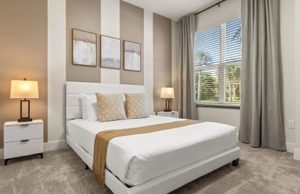 Stunning Townhome with Private Pool & Games Room - Foto 23