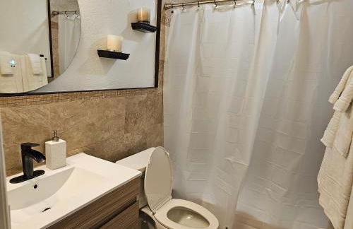 Sunny Goldie - Photo 10