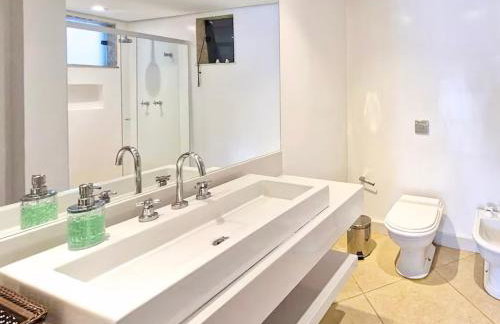 NOVO Mansão Pé na Areia com Heliponto, 1 Piscina, 1 Hidro, Sauna e 5 Quartos - Foto 20