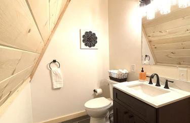 Mountain View Retreat with Large Swim Spa, Game Room - Foto 20