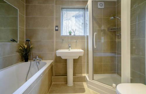 Wren Lodge HM11 HOT TUB Lakeside Spa Property - Foto 30