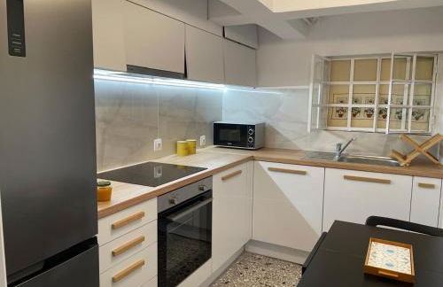 Peculiar Garden Apartment - Photo 29