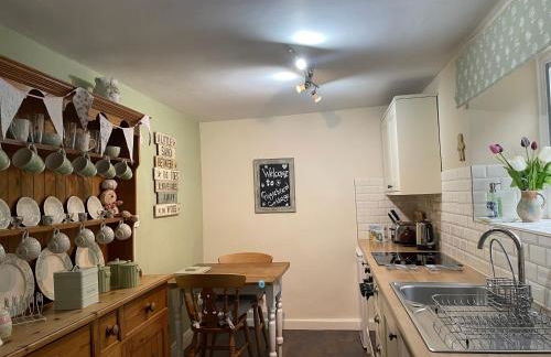 Gingerbread Cottage - Photo 15