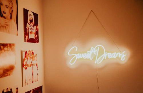 Dream On – Style & Comfort Near Historic Downtown - Foto 11