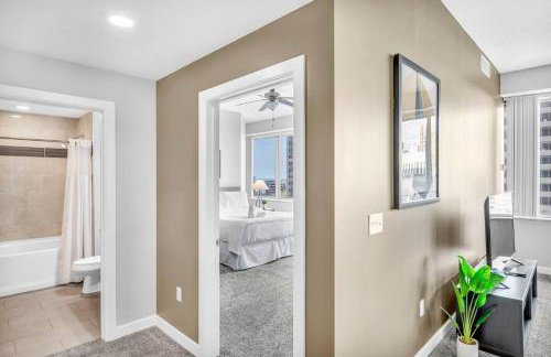 Luxury High-rise Condo w/ Views! Heart of Downtown - Photo 23