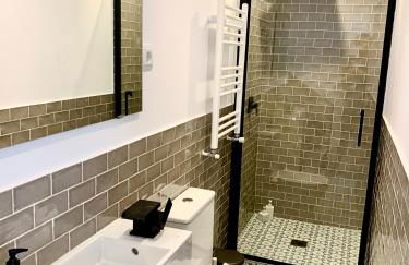 Chalet a estrenar, espectaculares vistas a la montaña - Foto 26