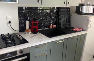 Au cœur du centre ville avec parking privé balcon et wifi - Foto 4