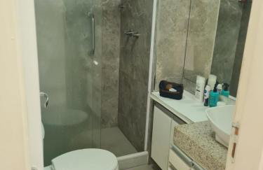 Apto 2 ambientes 1 quarto e a sala Cond Reserva do Sahy - Foto 67