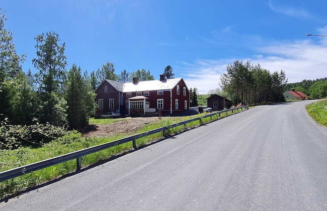 Bright and Spacious Living in Historic Building - Photo 1