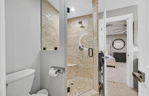 Luxury 5BR Retreat Pool Hot Tub Gym 7000sqf - Foto 23