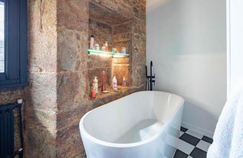 La Suite Años 20 Bañera, chimenea de leña y terraza - Foto 21