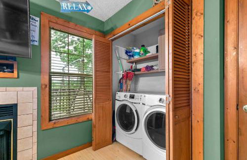 Walk to Lake Lampe Cabin with Fireplace and Deck! - Foto 22