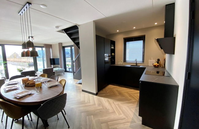 Luxurious Detached Water Villa With Jetty - Foto 56