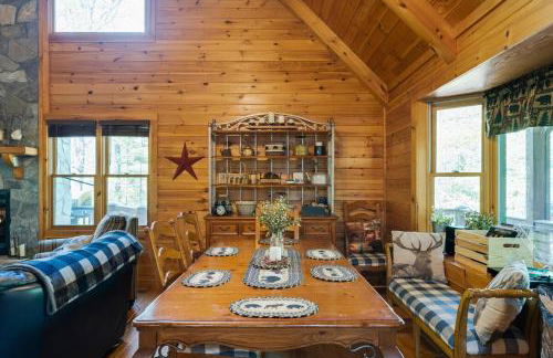 Boujee Bear Lodge - A Peaceful Cabin in the Woods - Photo 24