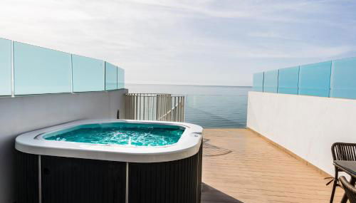 Panoramic Seaview Penthouse The Wave - Photo 4