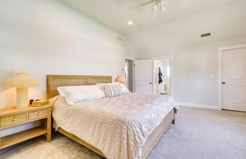 Sleek Long Branch Vacation Rental with Pool and Patio! - Foto 12