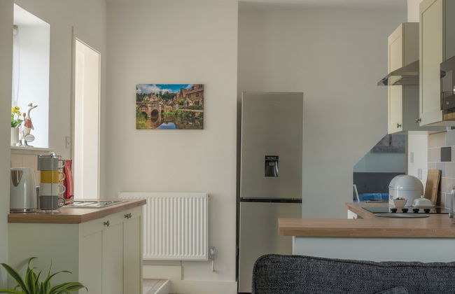 Modern Apartment in the Cotswolds Sleeps 6 - Foto 6