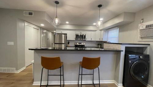 Joslyn 6-Cozy in Midtown Omaha - Foto 4