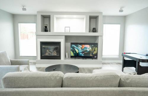 5040 Sqft l Sleeps 25 l Near Ski & Downtown SLC - Foto 80