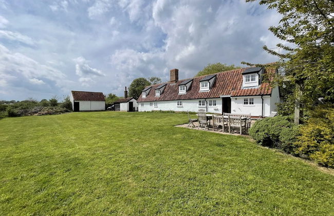 Heart's Ease in Dallinghoo nr Woodbridge - Air Manage Suffolk - Photo 1