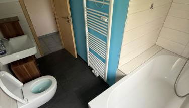 Monteurwohnung bei Köln, WLAN, Parkplatz, Küche, Handtücher - Foto 4