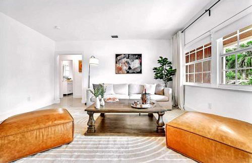 Bright 4BR North Miami Villa Close to Beaches and Huge Backyard - Foto 23