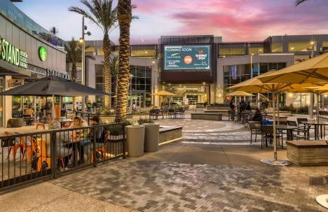 Dreamy Farmhouse in Studio City - Foto 7